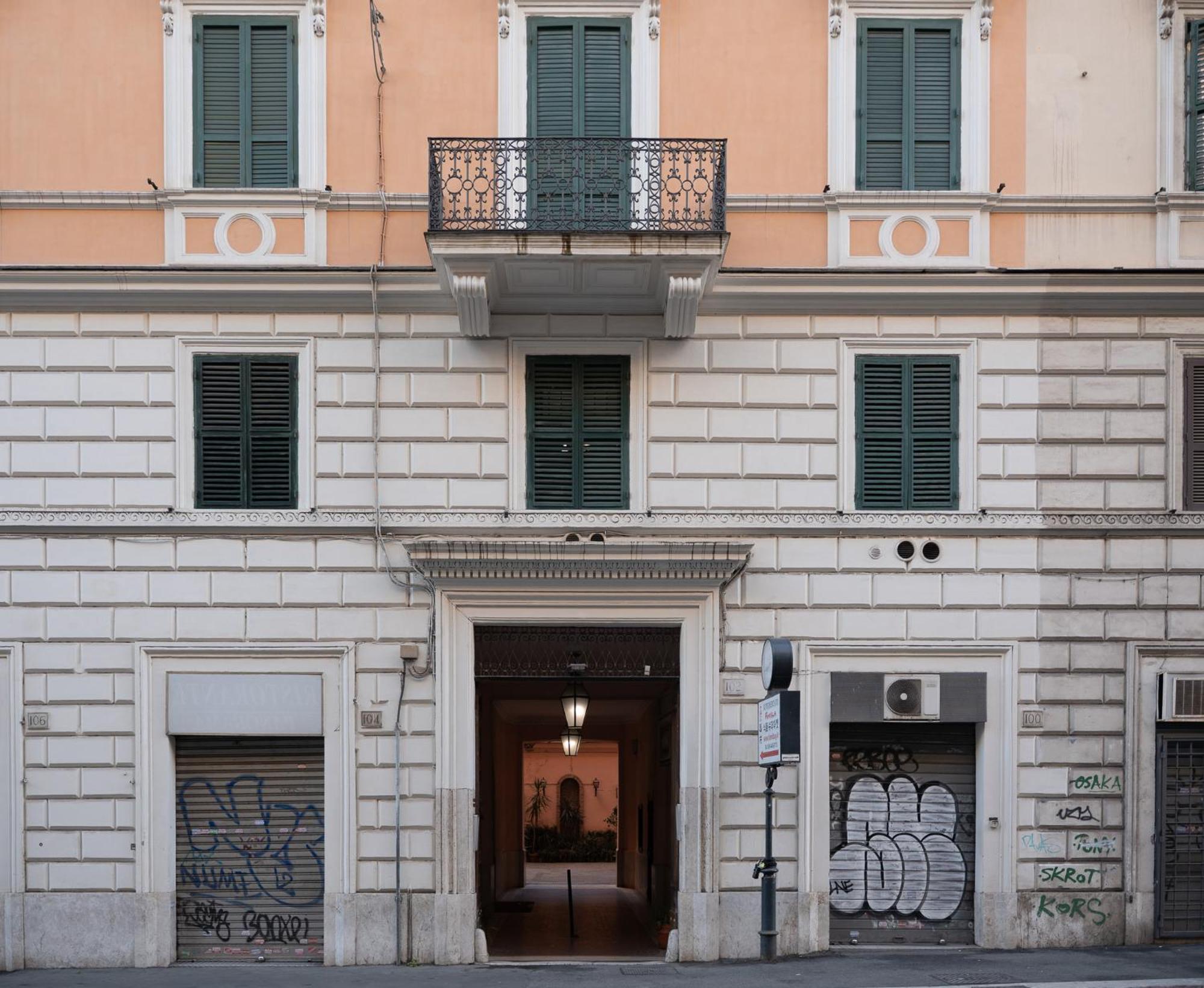 Vita Nova House 3 Camere 3 Bagni Perfetta Per Famiglie E Gruppi A Due Passi Da Termini, Rome